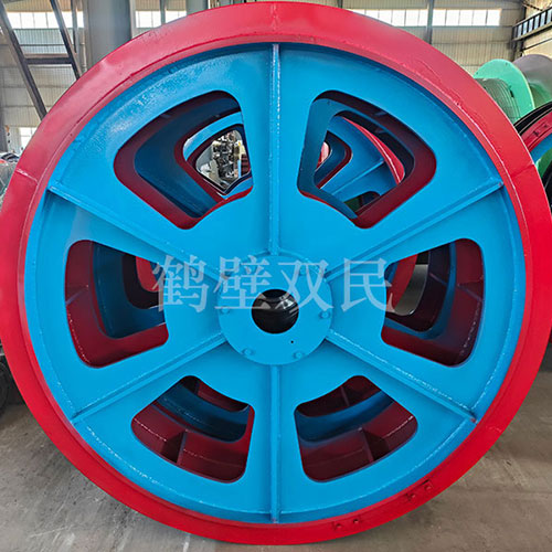 鶴壁市雙民礦山機(jī)械有限公司雙槽天輪發(fā)貨現(xiàn)場！